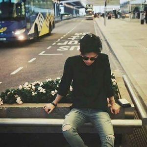 Meet your Posher, Raymond